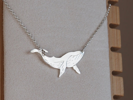 Collier en argent baleine
