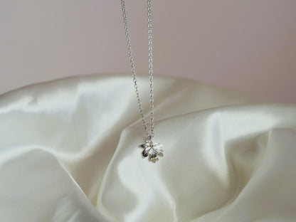 Collier Argent Feuille d'Érable | Bijou Nature Artisanal